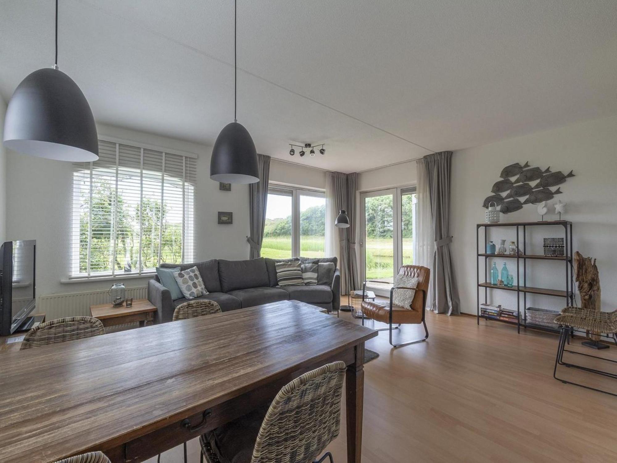 Remarkable Apartment With Beautiful Garden Julianadorp Bagian luar foto